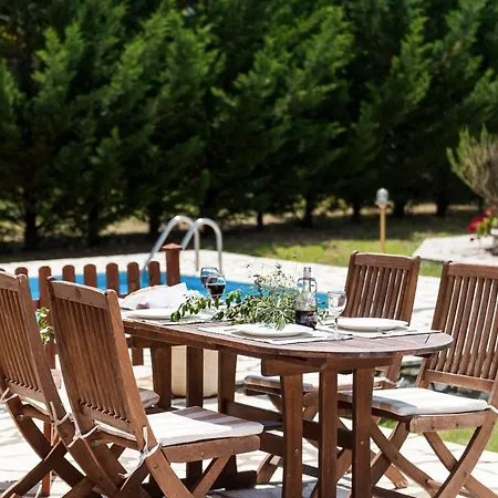 Sleeps 6 With Pool And Wifi Sami (Kefalonia)